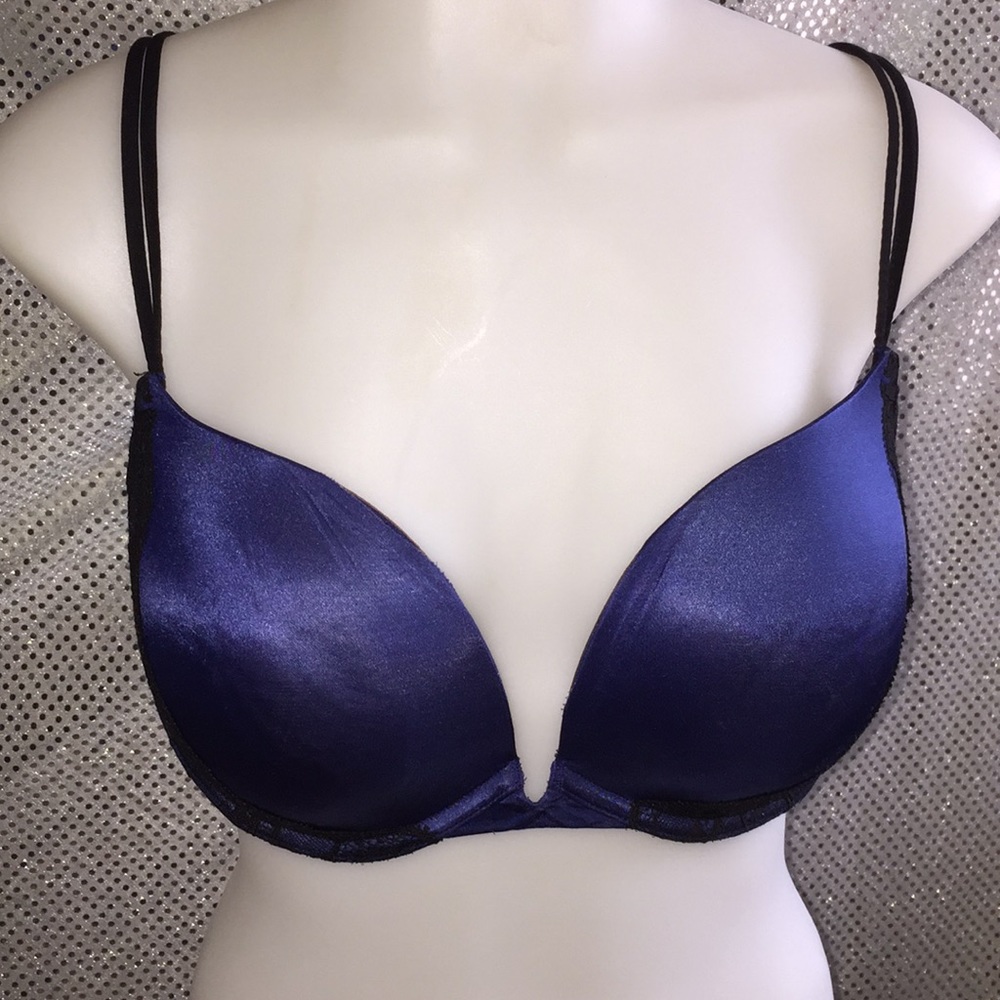 VS (38C) Very Sexy “Push-Up”